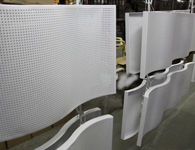 衝孔弧形鋁單板